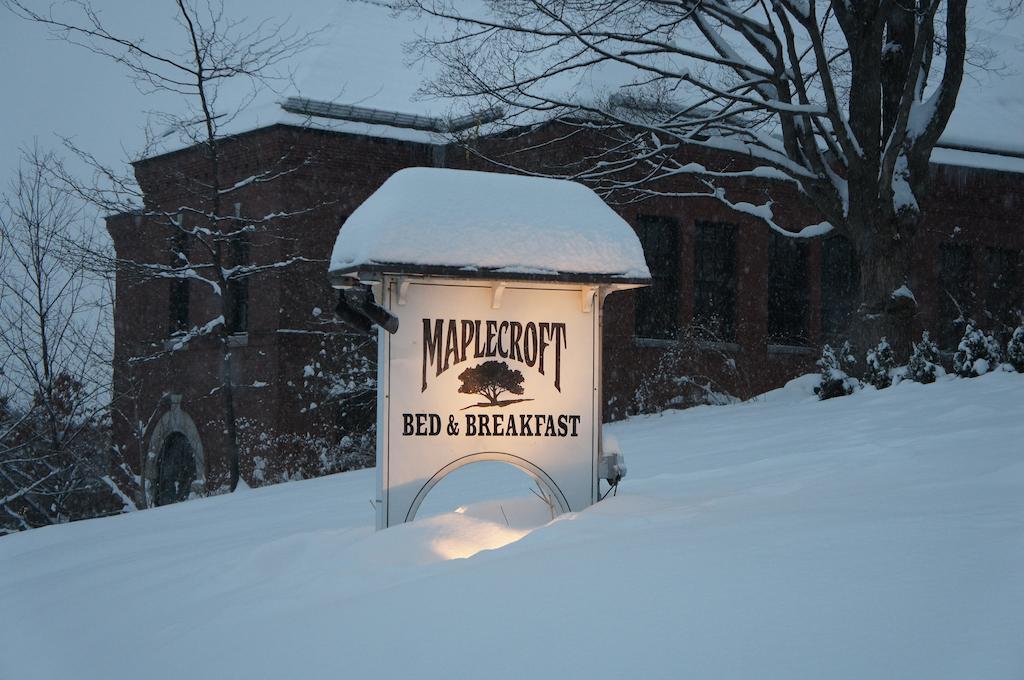 Maplecroft Bed & Breakfast Barre Exterior photo